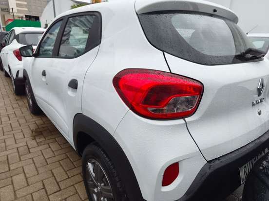 RENAULT-KWID-1.0 12V SCE FLEX ZEN MANUAL RENAULT-KWID-2022