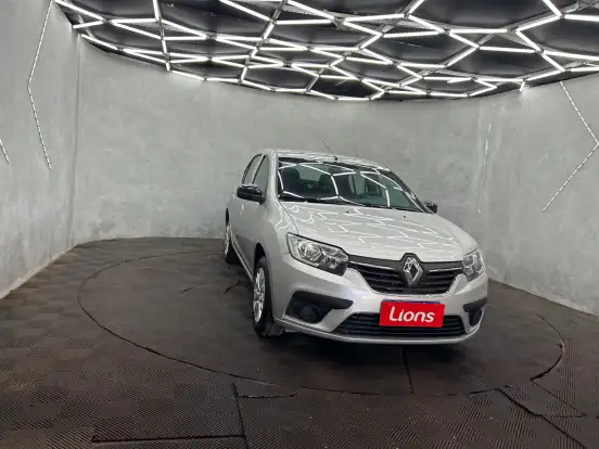 RENAULT-LOGAN-2024