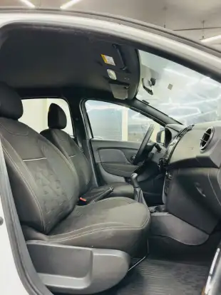 RENAULT-LOGAN-2024