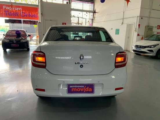 RENAULT-LOGAN-2024