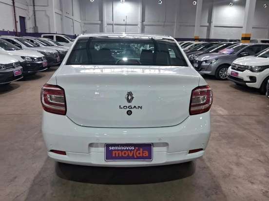 RENAULT-LOGAN-2024