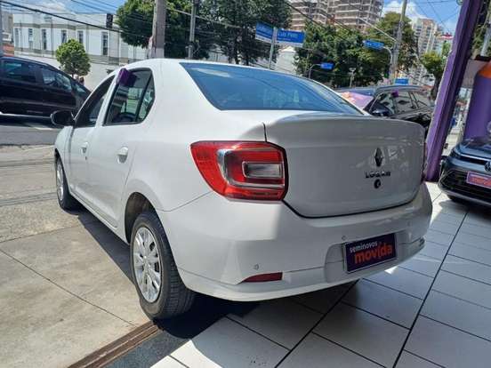 RENAULT-LOGAN-2024