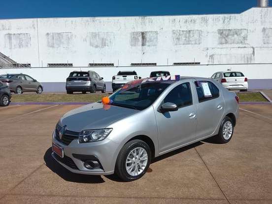 RENAULT-LOGAN-2024
