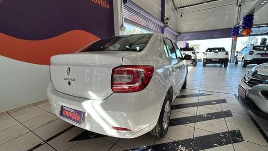 RENAULT-LOGAN-2024