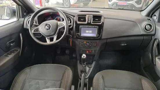 RENAULT-LOGAN-2024