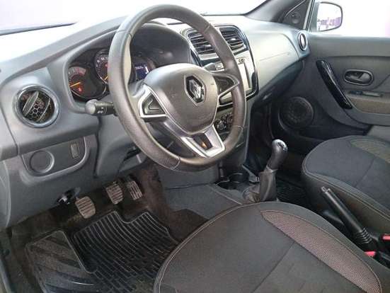 RENAULT-LOGAN-2024