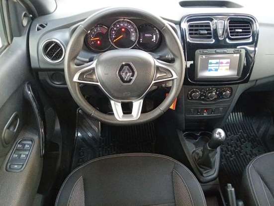 RENAULT-LOGAN-2024