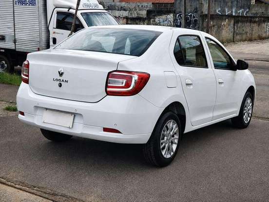 RENAULT-LOGAN-1.0 12V SCE FLEX ZEN MANUAL RENAULT-LOGAN-2024