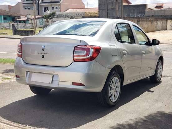 RENAULT-LOGAN-2025