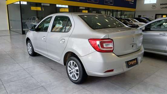 RENAULT-LOGAN-2025
