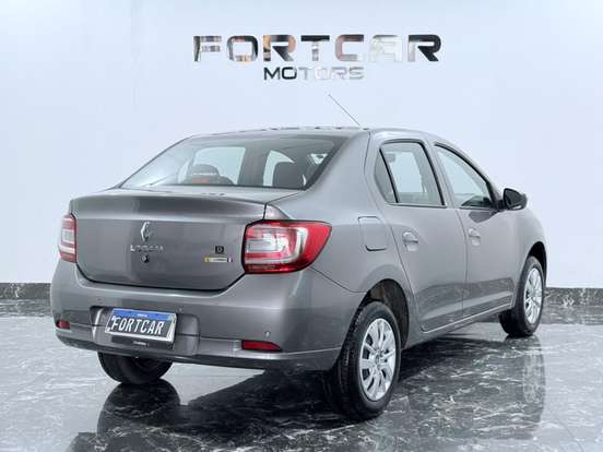 RENAULT-LOGAN-2024