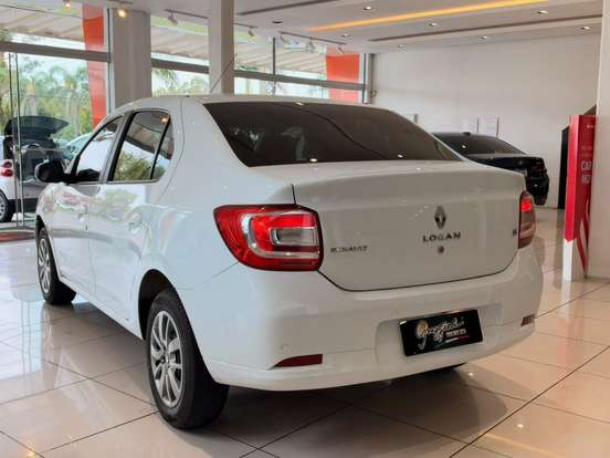RENAULT-LOGAN-1.6 16V SCE FLEX EXPRESSION MANUAL RENAULT-LOGAN-2018