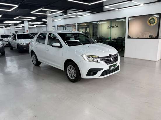 RENAULT-LOGAN-2020