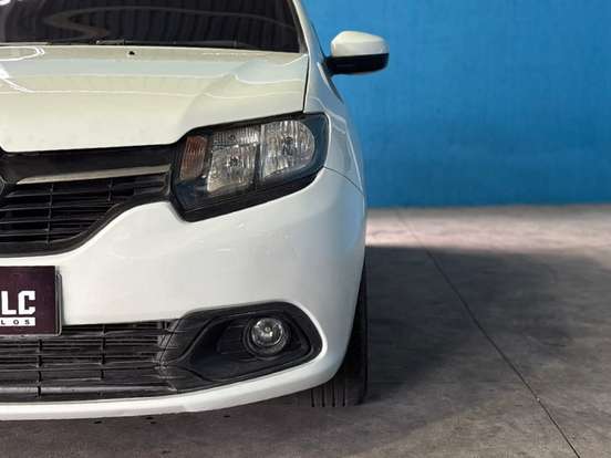 RENAULT-LOGAN-1.6 EXPRESSION 8V FLEX 4P MANUAL RENAULT-LOGAN-2014