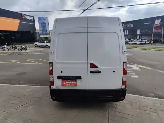 RENAULT-MASTER-2021
