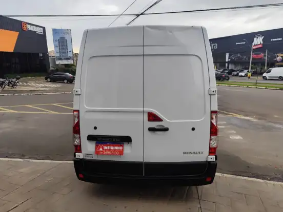 RENAULT-MASTER-2021