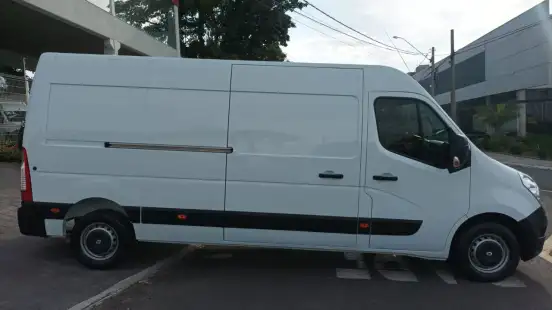 RENAULT-MASTER-2021