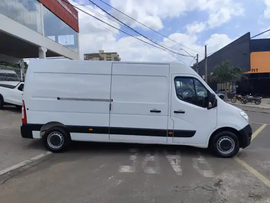 RENAULT-MASTER-2021