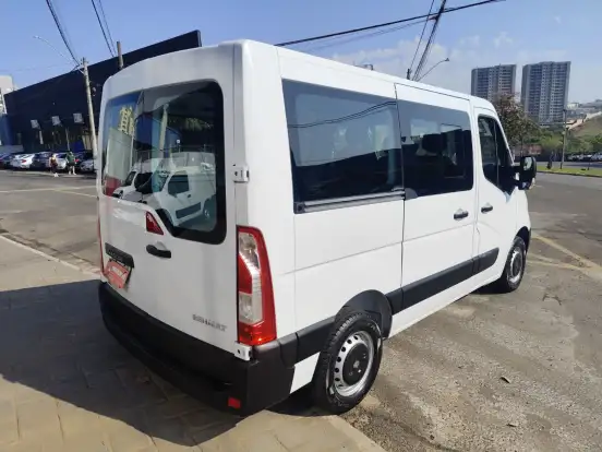 RENAULT-MASTER-2013