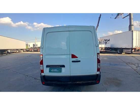 RENAULT-MASTER-2021