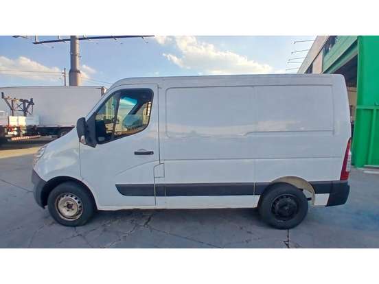RENAULT-MASTER-2021