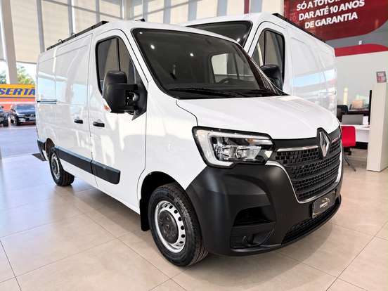 RENAULT-MASTER-2025
