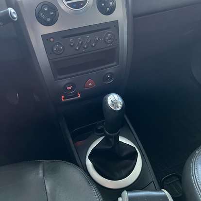 RENAULT-MEGANE-2012