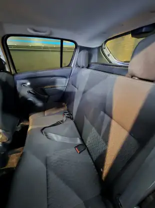 RENAULT-SANDERO-2019