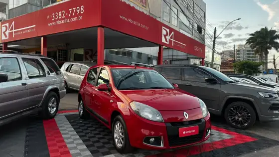RENAULT SANDERO 1.6 PRIVILÉGE 16V FLEX 4P AUTOMÁTICO