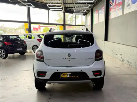 RENAULT-SANDERO-1.6 STEPWAY 8V FLEX 4P MANUAL RENAULT-SANDERO-2015