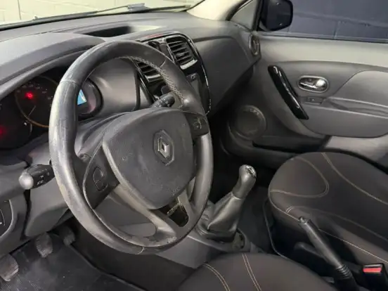 RENAULT-SANDERO-1.6 STEPWAY 8V FLEX 4P MANUAL RENAULT-SANDERO-2015
