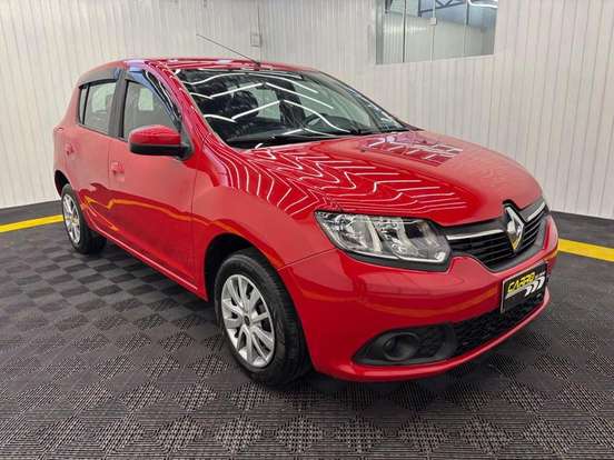 RENAULT-SANDERO-2018