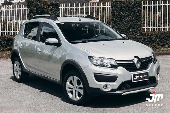 RENAULT-SANDERO-2018