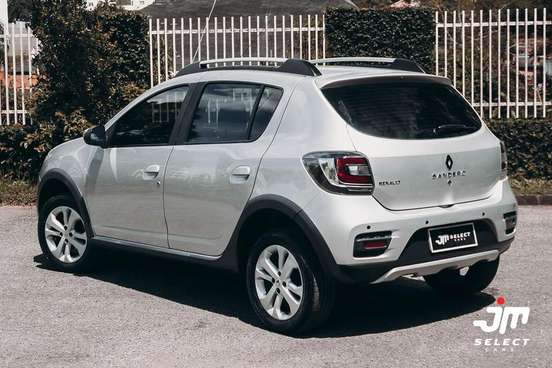 RENAULT-SANDERO-2018
