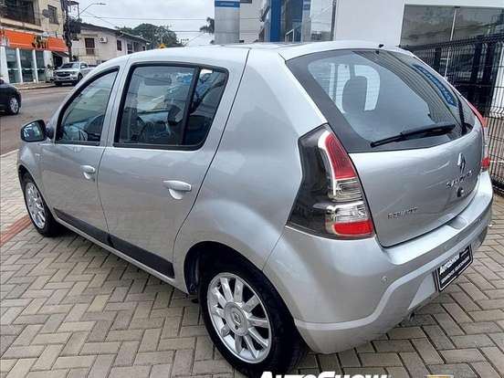 RENAULT-SANDERO-1.6 PRIVILÉGE 16V FLEX 4P AUTOMÁTICO RENAULT-SANDERO-2013