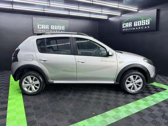 RENAULT-SANDERO-1.6 STEPWAY 16V FLEX 4P MANUAL RENAULT-SANDERO-2012