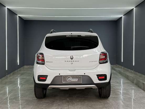RENAULT-SANDERO-1.6 STEPWAY 8V FLEX 4P AUTOMATIZADO RENAULT-SANDERO-2015