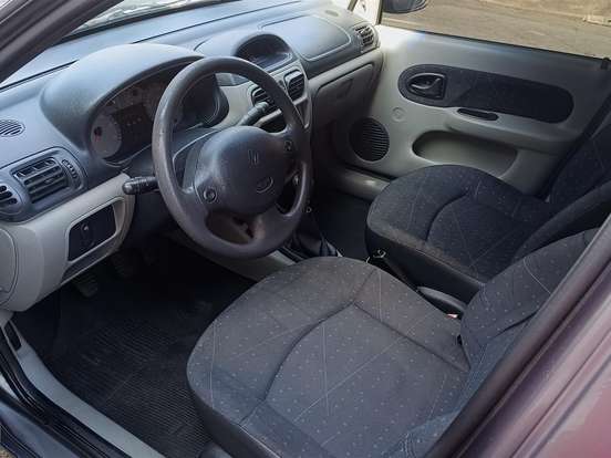 RENAULT-CLIO-1.6 EXPRESSION 16V FLEX 4P MANUAL RENAULT-CLIO-2005