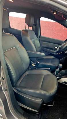 RENAULT-DUSTER-2023