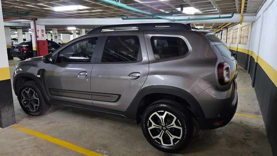 RENAULT-DUSTER-2023