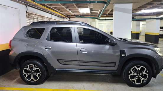 RENAULT-DUSTER-2023