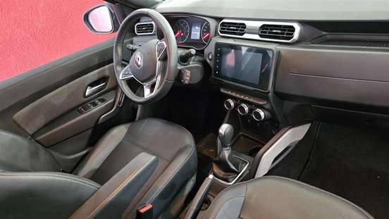 RENAULT-DUSTER-2023