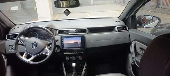 RENAULT-DUSTER-2023