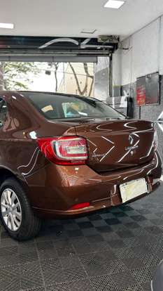RENAULT-LOGAN-2014