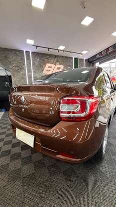 RENAULT-LOGAN-2014