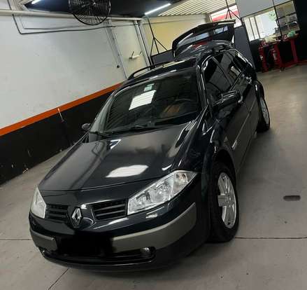 RENAULT-MEGANE-2008