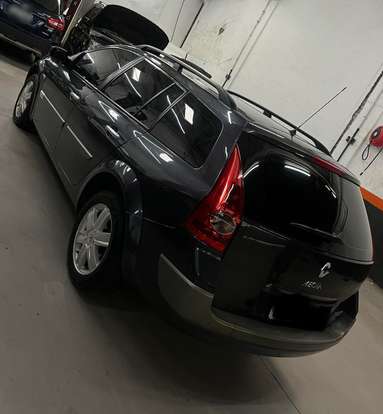 RENAULT-MEGANE-2008