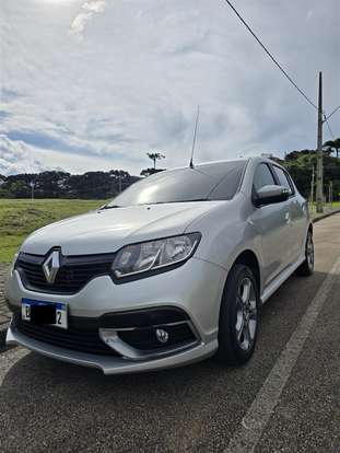 RENAULT-SANDERO-2018