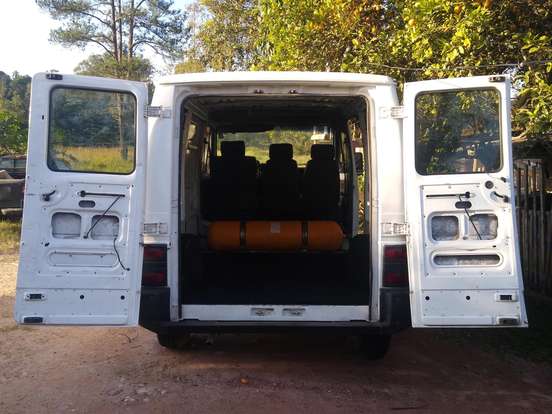 RENAULT-TRAFIC-2.2 FURGÃO CHASSI CURTO 8V GASOLINA 4P MANUAL RENAULT-TRAFIC-1998