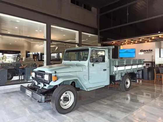 TOYOTA BANDEIRANTE 4.0 OJ55LP-BL3 4X4 CS DIESEL 2P MANUAL